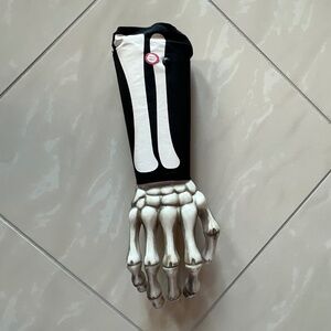 Gemmy Prop Crawling Skeleton Hand Halloween Decoration Vintage